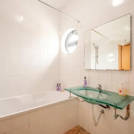 Ferienhaus Guestready - Palmela Village With Pool