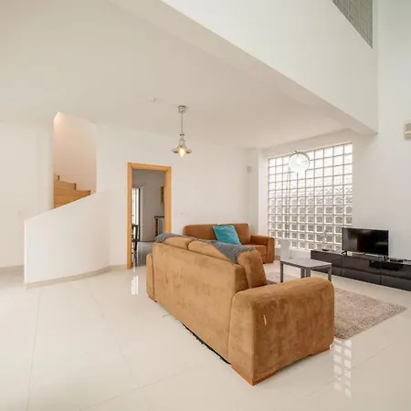 Guestready - Palmela Village With Pool