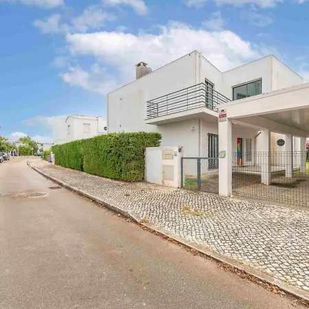 Ferienhaus Guestready - Palmela Village With Pool
